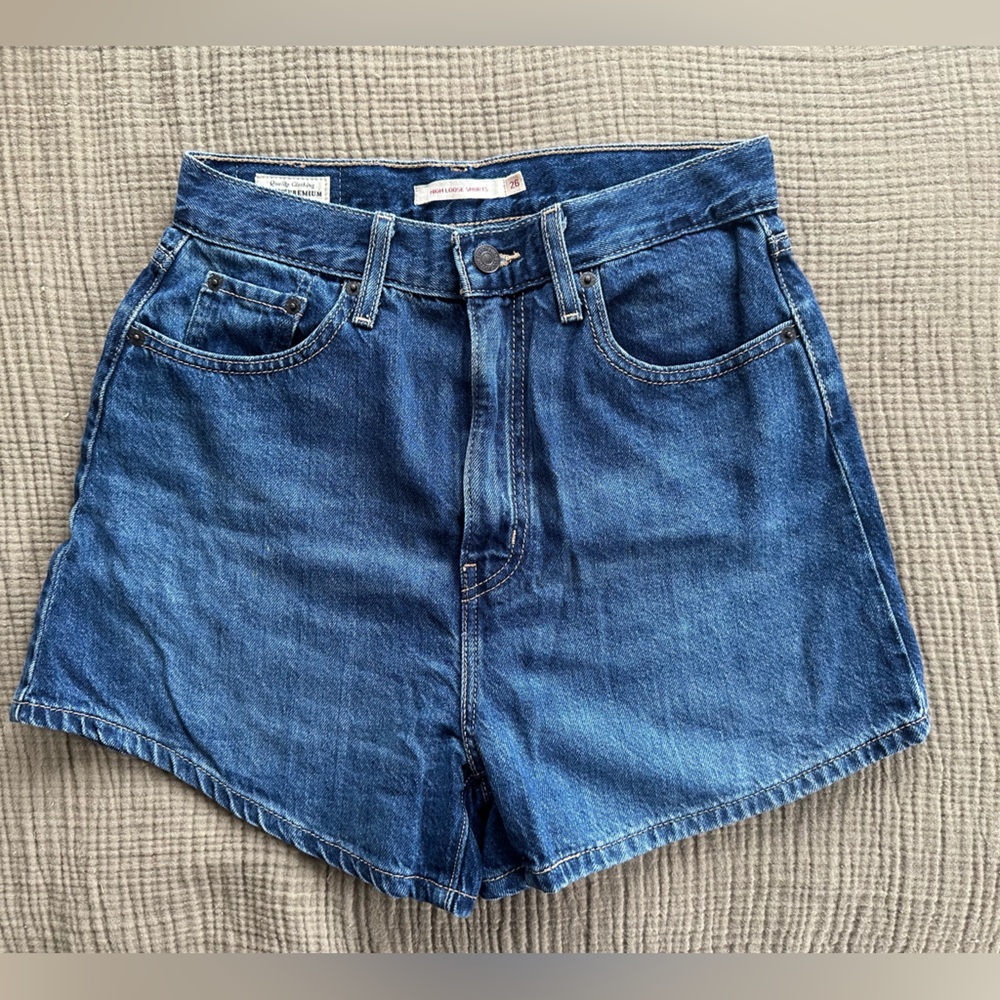 Levi’s High Loose Shorts